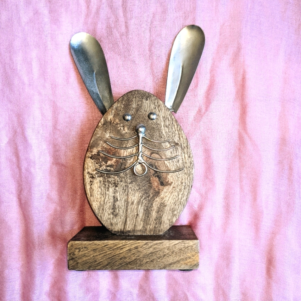 Wooden Home Decor Bunny Statue
